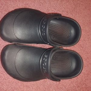 Black.Crocs